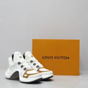 LV ARCHLIGHT SNEAKER – LSVM002