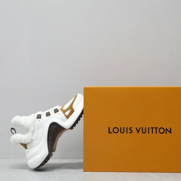 LV ARCHLIGHT SNEAKER – LSVM002