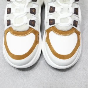 LV ARCHLIGHT SNEAKER – LSVM002