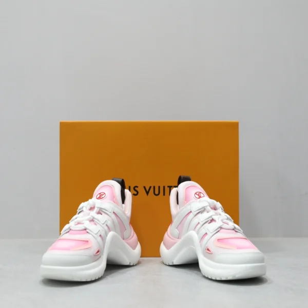 LV ARCHLIGHT SNEAKER – LSVM003