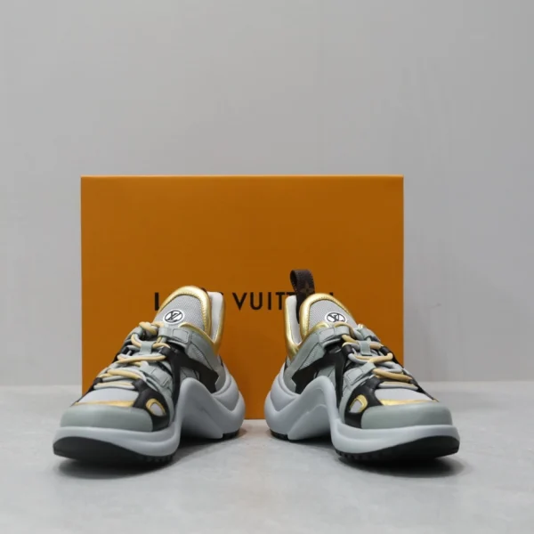 LV ARCHLIGHT SNEAKER – LSVM006