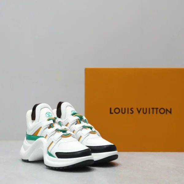 LV ARCHLIGHT SNEAKER – LSVM010