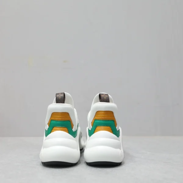 LV ARCHLIGHT SNEAKER – LSVM010