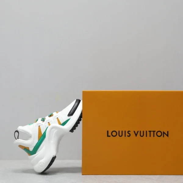 LV ARCHLIGHT SNEAKER – LSVM010