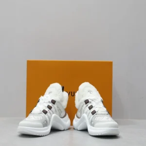 LV ARCHLIGHT SNEAKER – LSVM011