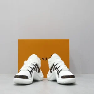 LV ARCHLIGHT SNEAKER – LSVM017