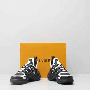 LV ARCHLIGHT SNEAKER – LSVM023