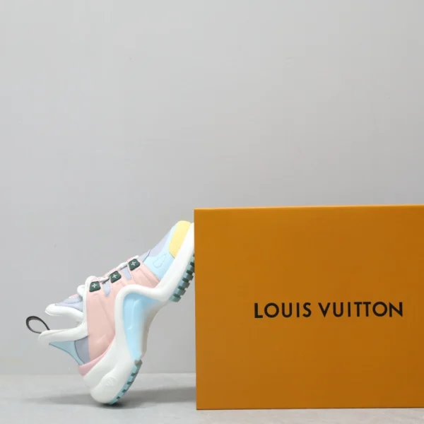 LV ARCHLIGHT SNEAKER – LSVM024