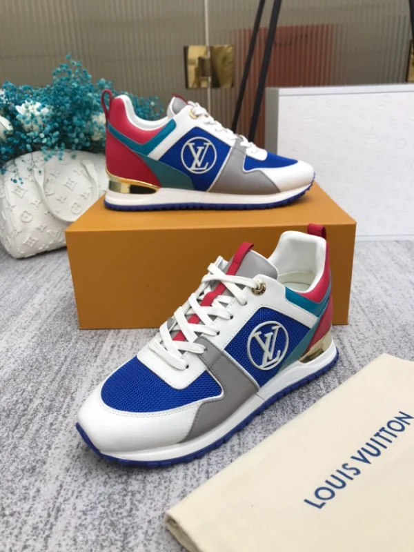 LV RUN AWAY SNEAKER – LSVM058