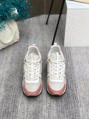 LV RUN AWAY SNEAKER – LSVM059