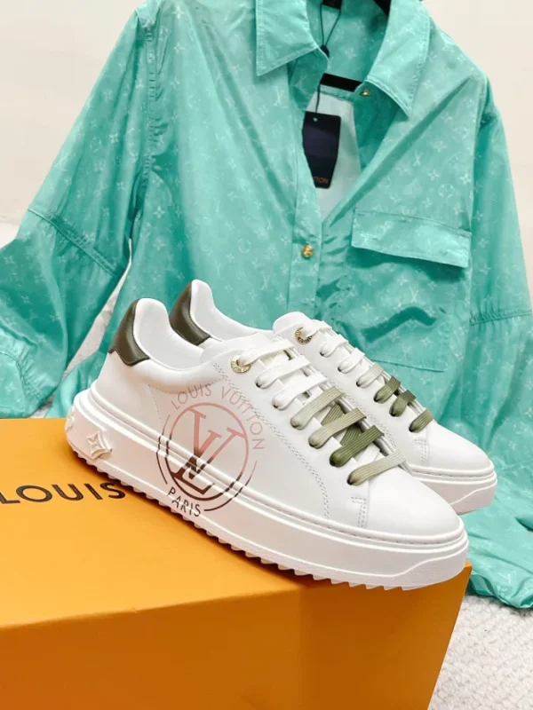 LV TIME OUT SNEAKER – LSVM027