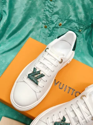 LV TIME OUT SNEAKER – LSVM037