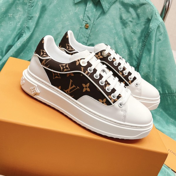 LV TIME OUT SNEAKER – LSVM043