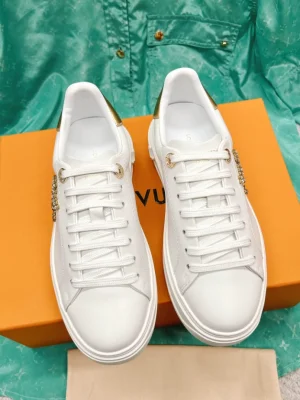 LV TIME OUT SNEAKER – LSVM045