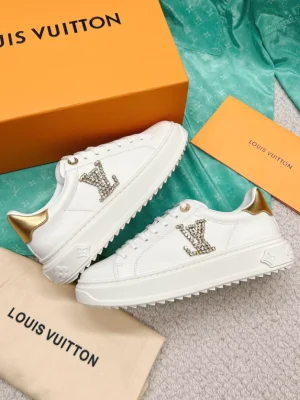 LV TIME OUT SNEAKER – LSVM045