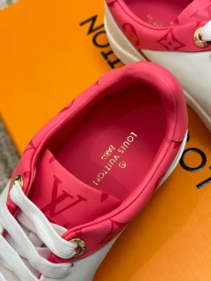 LV TIME OUT SNEAKER – LSVM047