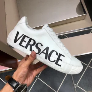 VERSACE GRECA LOGO SNEAKERS - VS63