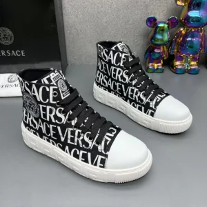 VERSACE LA GRECA LOGO PRINT HIGH TOP SNEAKER - VS66