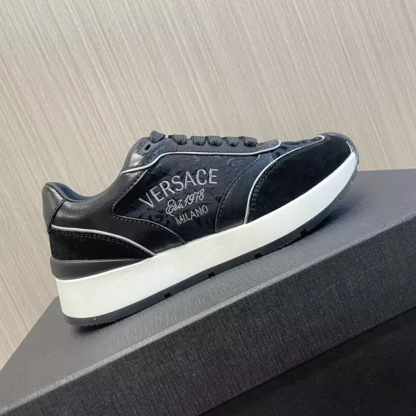 VERSACE MILANO RUNNER SNEAKERS - VS47