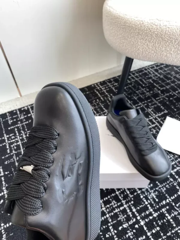 BURBERRY BOX LOGO-DEBOSSED LEATHER SNEAKERS - BBR097