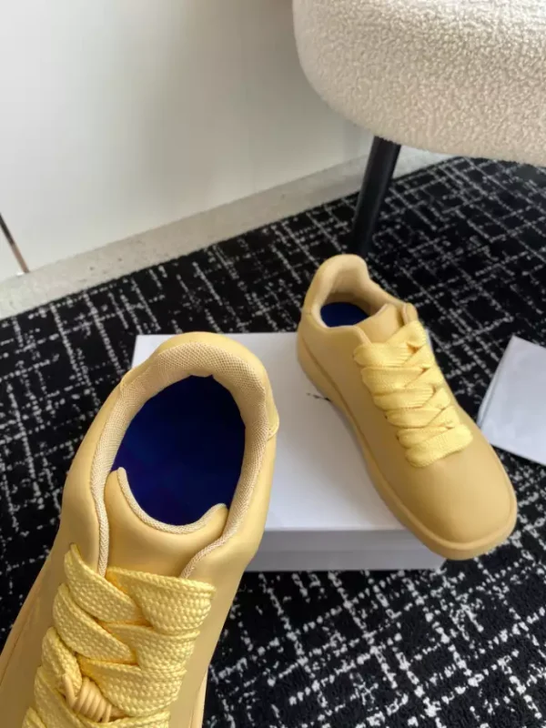 BURBERRY BOX LOGO-DEBOSSED LEATHER SNEAKERS - BBR098