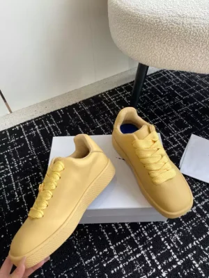 BURBERRY BOX LOGO-DEBOSSED LEATHER SNEAKERS - BBR098