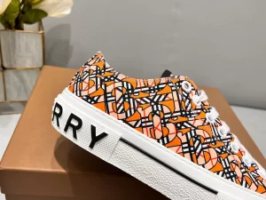 BURBERRY CHECK COTTON SNEAKERS - BBR129