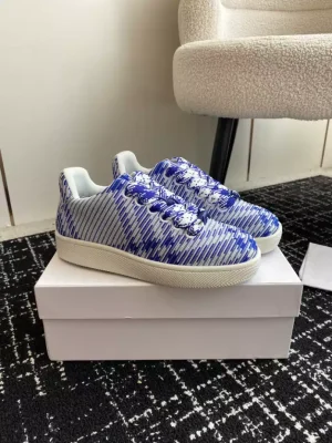 BURBERRY CHECKED KNITTED SNEAKERS - BBR101