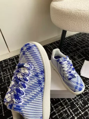 BURBERRY CHECKED KNITTED SNEAKERS - BBR101