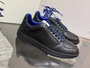 BURBERRY LEATHER STOCK SNEAKERS IN BLACK - BBR092