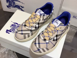 BURBERRY TERRACE CHECK SNEAKERS - BBR095