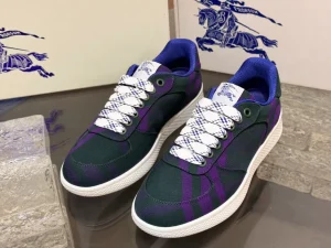 BURBERRY TERRACE CHECK SNEAKERS - BBR103