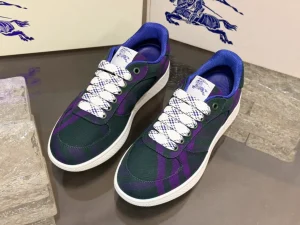 BURBERRY TERRACE CHECK SNEAKERS - BBR103