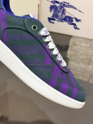 BURBERRY TERRACE CHECK SNEAKERS - BBR103