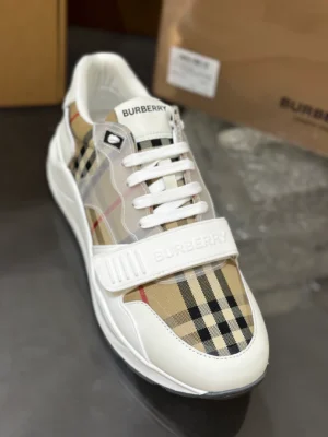 BURBERRY VINTAGE CHECK SNEAKERS - BBR107