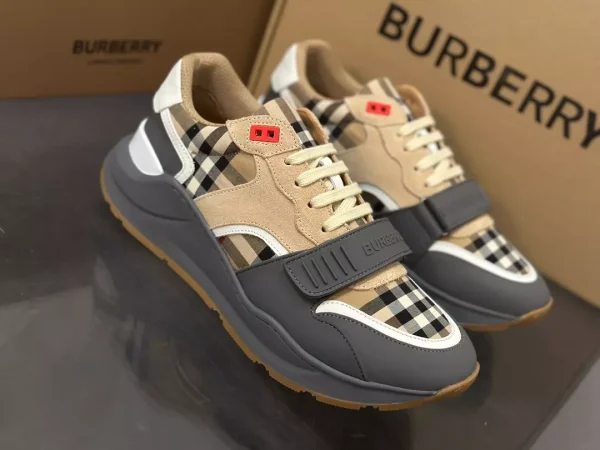 BURBERRY VINTAGE CHECK SNEAKERS - BBR108