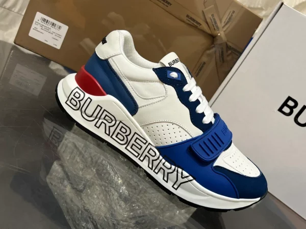 BURBERRY VINTAGE CHECK SNEAKERS - BBR109