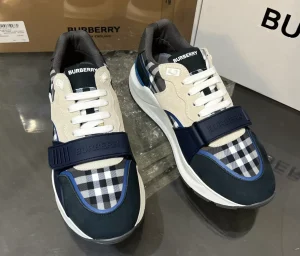 BURBERRY VINTAGE CHECK SNEAKERS - BBR111