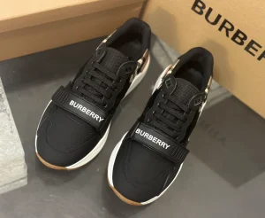 BURBERRY VINTAGE CHECK SNEAKERS - BBR114