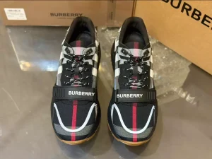 BURBERRY VINTAGE CHECK SNEAKERS - BBR115