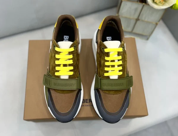 BURBERRY VINTAGE CHECK SNEAKERS - BBR117