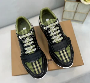 BURBERRY VINTAGE CHECK SNEAKERS - BBR118