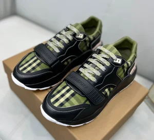 BURBERRY VINTAGE CHECK SNEAKERS - BBR118