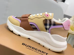 BURBERRY VINTAGE CHECK SNEAKERS - BBR120