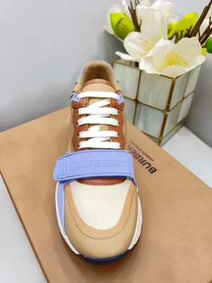 BURBERRY VINTAGE CHECK SNEAKERS - BBR121