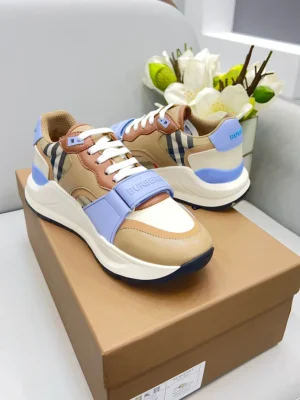 BURBERRY VINTAGE CHECK SNEAKERS - BBR121