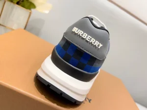 BURBERRY VINTAGE CHECK SNEAKERS - BBR122