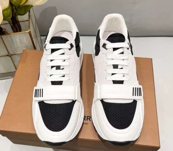 BURBERRY VINTAGE CHECK SNEAKERS - BBR123