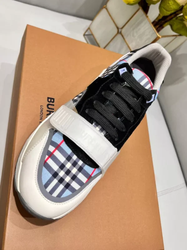 BURBERRY VINTAGE CHECK SNEAKERS - BBR125