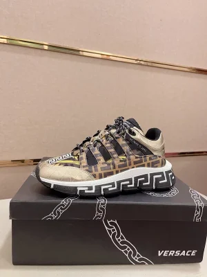 VERSACE TRIGRECA SNEAKERS - VS69